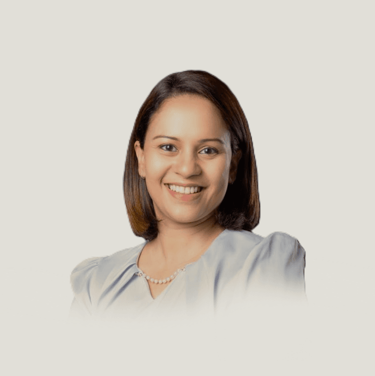 Team portrait Dilshini Samarawickrema — Sri Lanka luxury holidays by Ceylon Travelex